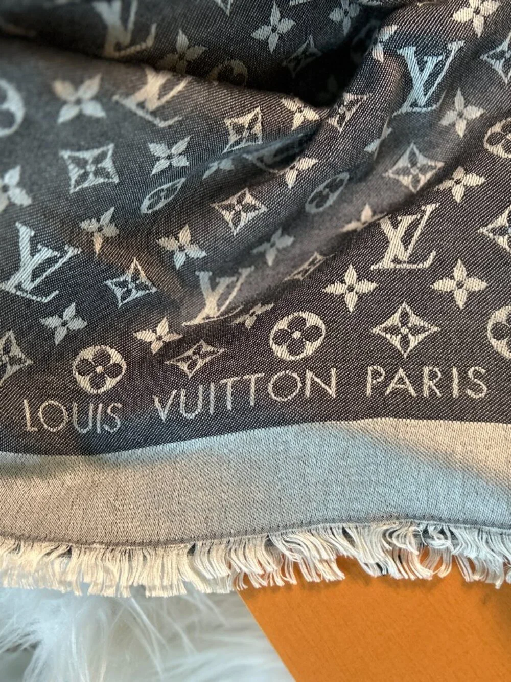Louis Vuitton  Monogram Wrap Shawl Scarf  Cashmere & Silk Blend